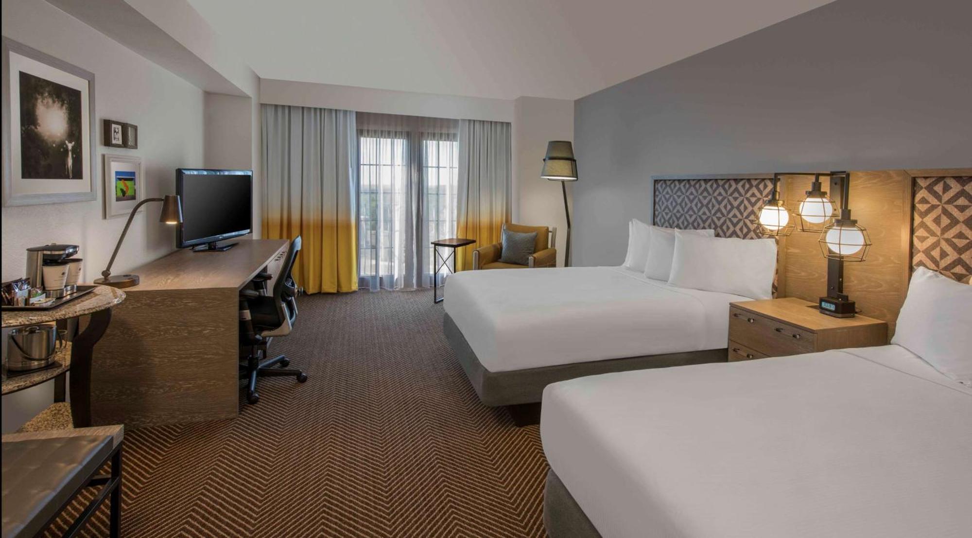 Doubletree By Hilton Austin Hotell Exteriör bild