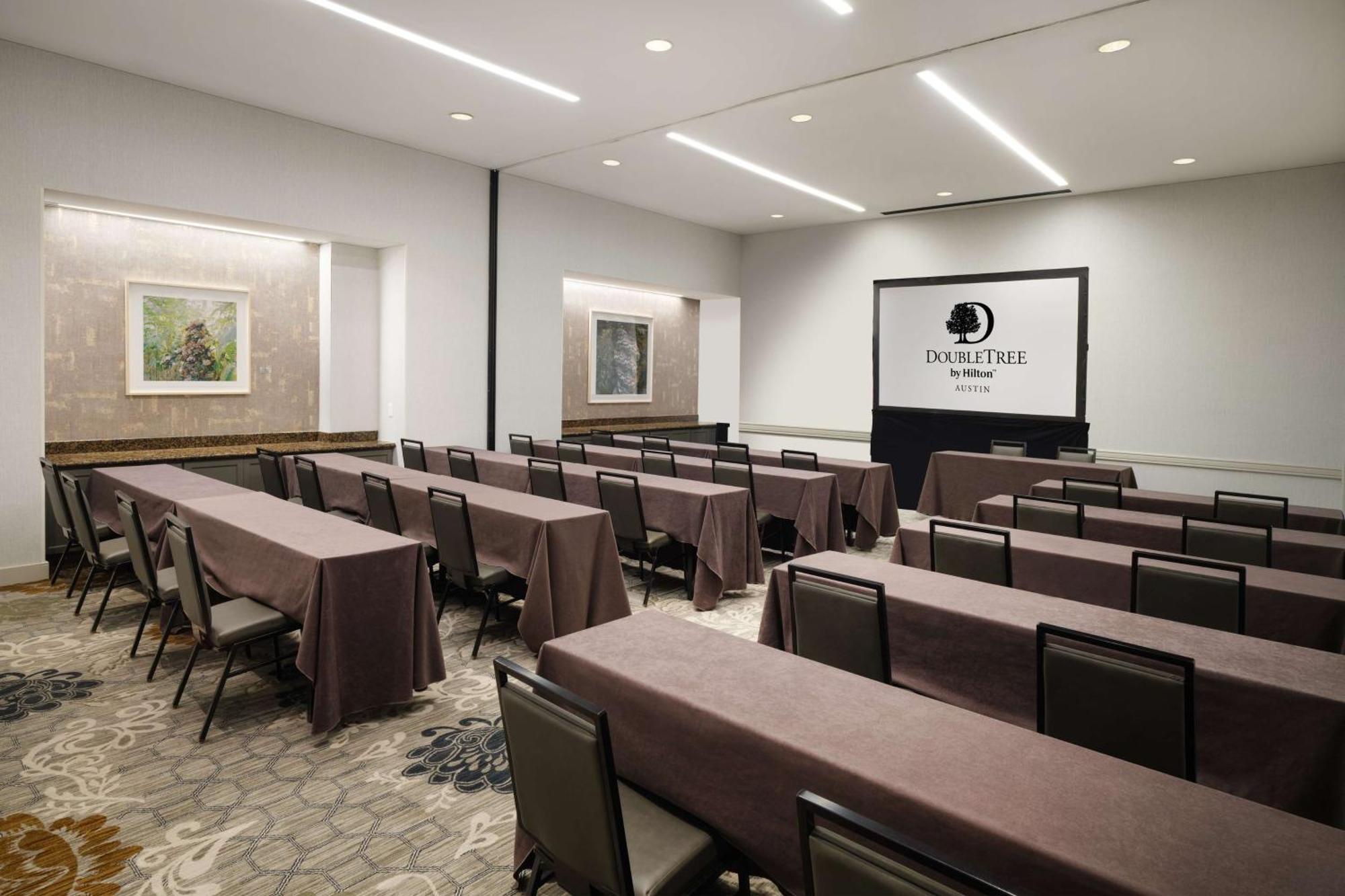 Doubletree By Hilton Austin Hotell Exteriör bild