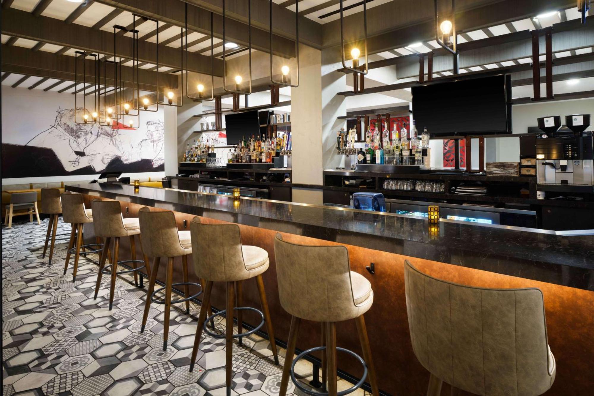 Doubletree By Hilton Austin Hotell Exteriör bild
