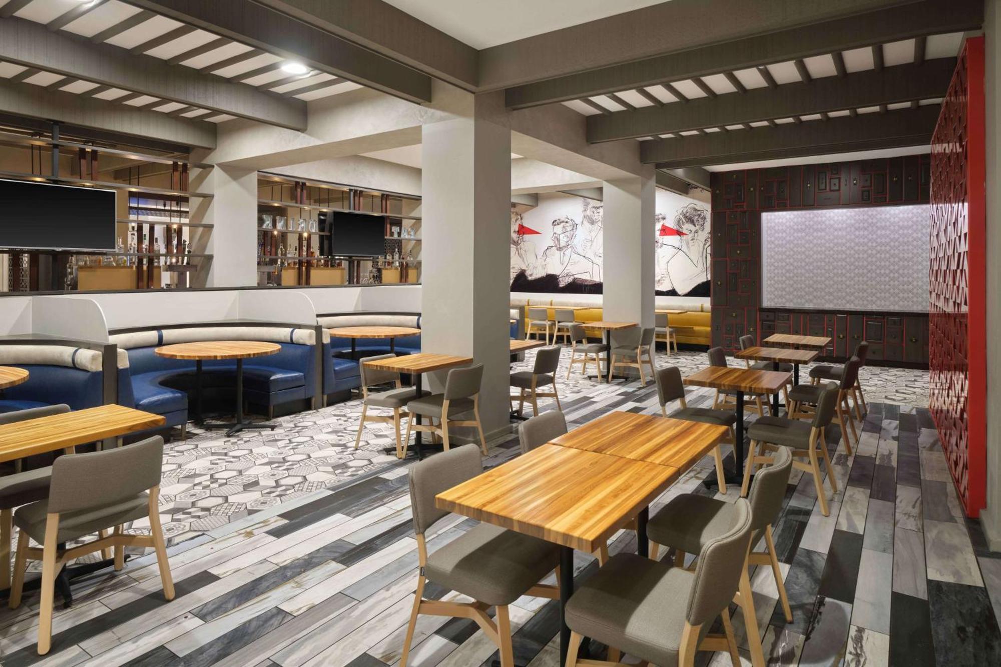 Doubletree By Hilton Austin Hotell Exteriör bild