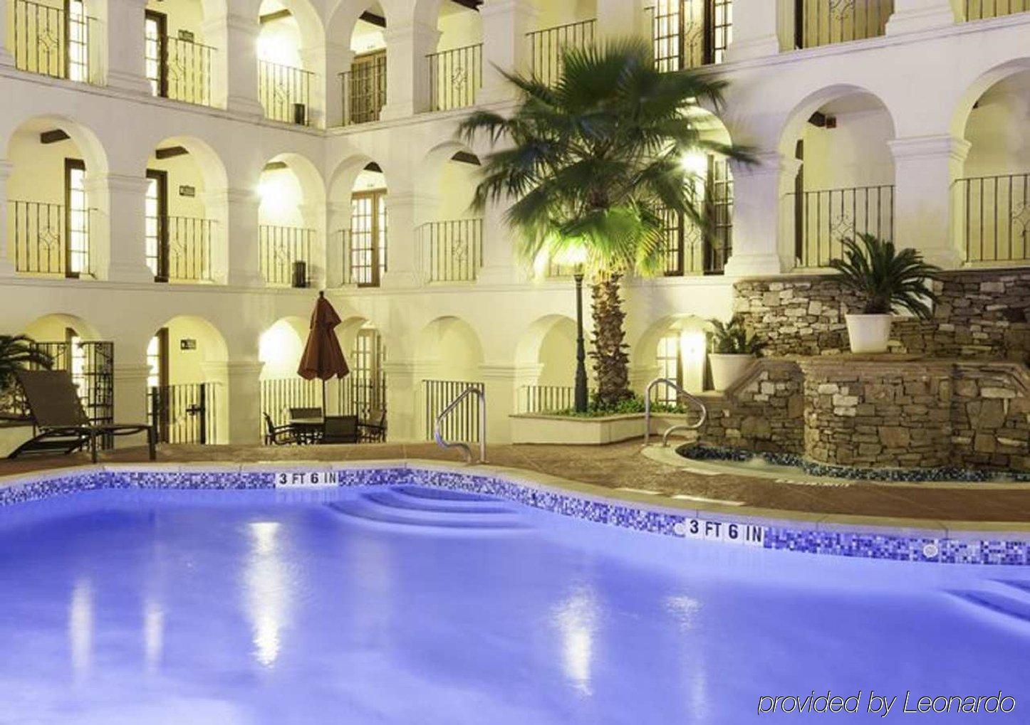 Doubletree By Hilton Austin Hotell Bekvämligheter bild